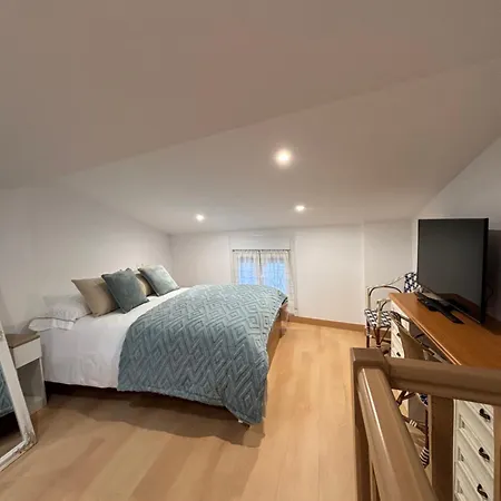 Puerta Del Sol Apartment